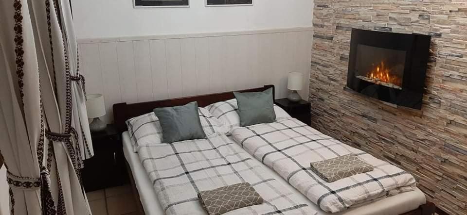 Harmonia Paraszthaz Es Apartman Poroszló Exterior foto