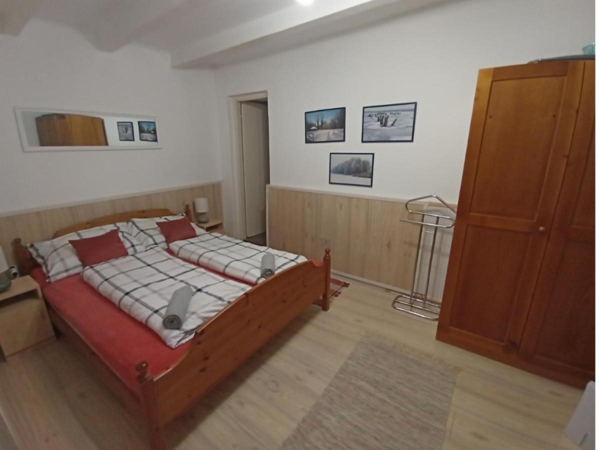 Harmonia Paraszthaz Es Apartman Poroszló Exterior foto